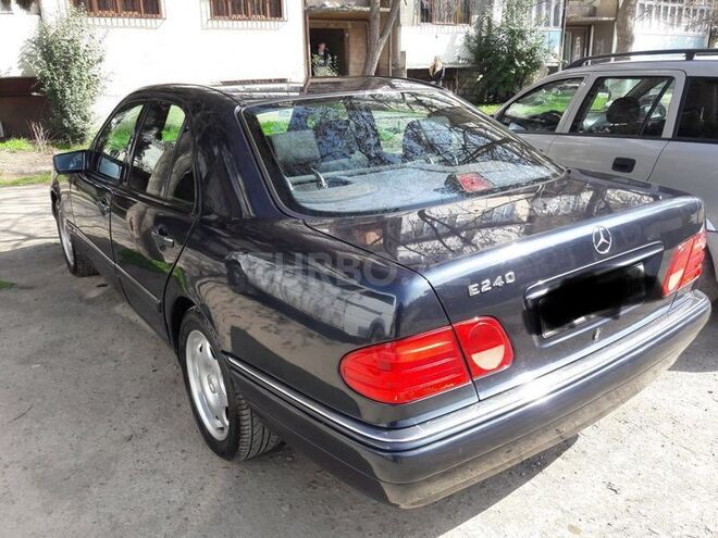 Mercedes E 240 1997, 298,789 km - 2.4 l - Gəncə