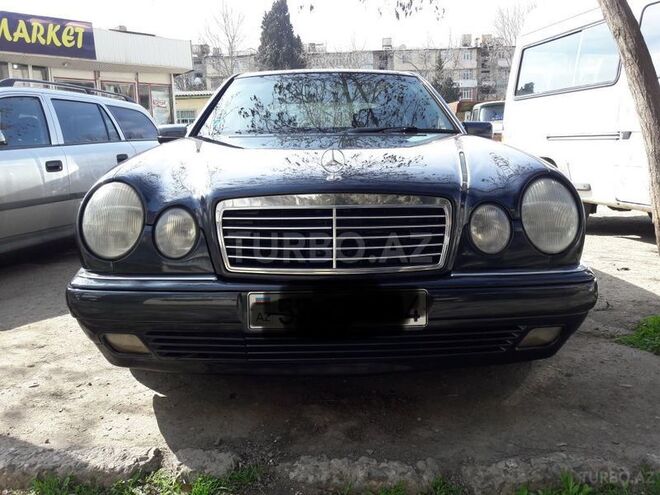 Mercedes E 240 1997, 298,789 km - 2.4 l - Gəncə