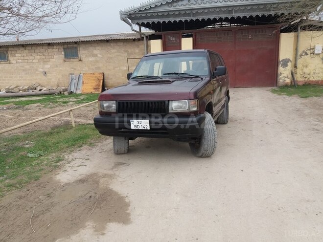Isuzu  1993, 298,000 km - 3.1 л - Şirvan