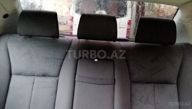 Mercedes E 240 1999, 270,000 km - 2.4 l - Bakı