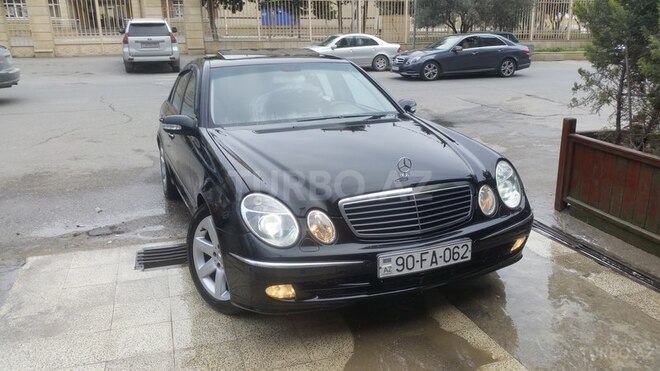 Mercedes E 220 2004, 277,565 km - 2.2 l - Bakı