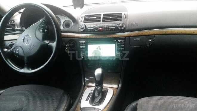 Mercedes E 220 2004, 277,565 km - 2.2 l - Bakı