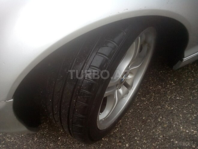 BMW 320 2002, 187,000 km - 2.2 l - Sumqayıt