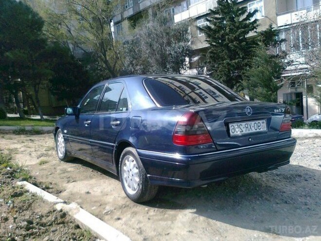 Mercedes C 240 1999, 284,000 km - 2.4 l - Bakı