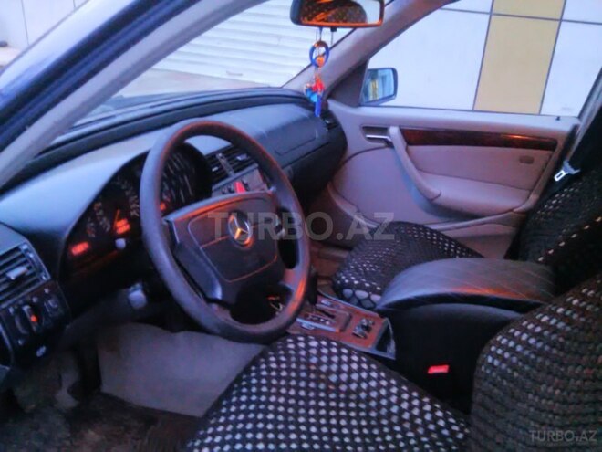 Mercedes C 240 1999, 284,000 km - 2.4 l - Bakı