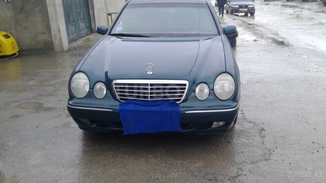 Mercedes E 270 2001, 329,128 km - 2.2 l - Bakı