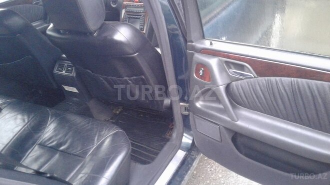 Mercedes E 270 2001, 329,128 km - 2.2 l - Bakı