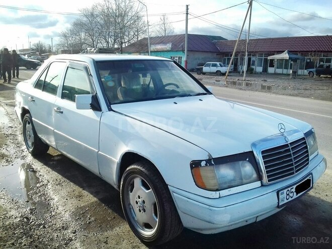 Mercedes E 200 1989, 568,053 km - 2.0 l - Bakı