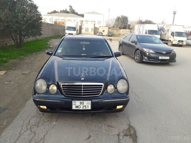 Mercedes E 240 2001, 222,048 km - 2.6 л - Bakı