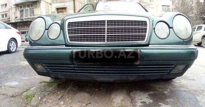 Mercedes E 220 1999, 323,563 km - 2.2 л - Bakı