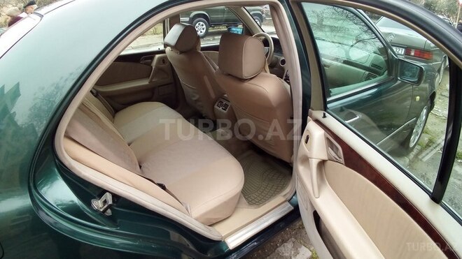 Mercedes E 220 1999, 323,563 km - 2.2 л - Bakı