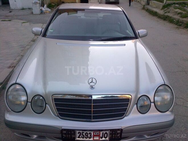 Mercedes E 200 2000, 220,000 km - 2.0 l - Bakı