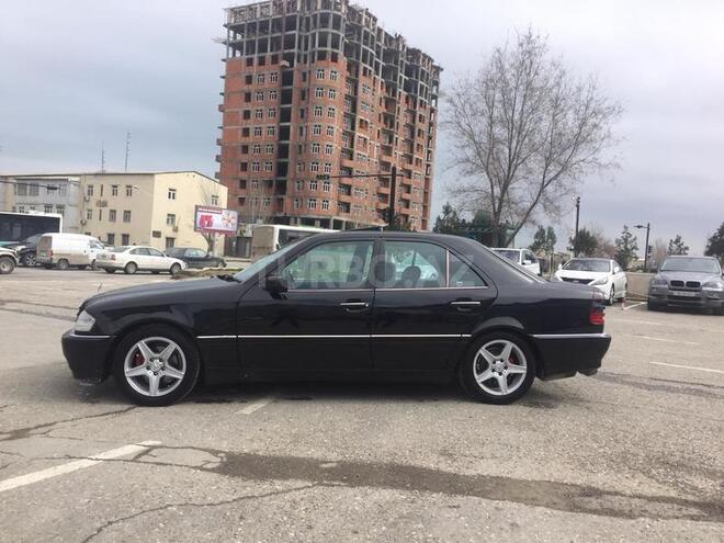 Mercedes C 230 1997, 130,000 km - 2.3 l - Sumqayıt
