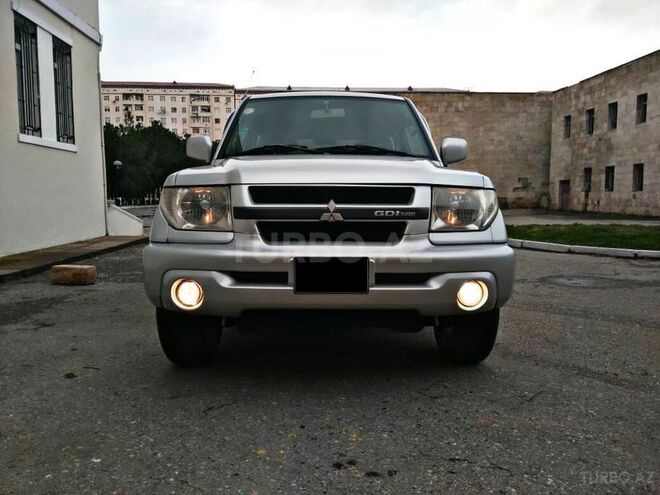 Mitsubishi Pajero io 2000, 200,000 km - 2.0 l - Sumqayıt