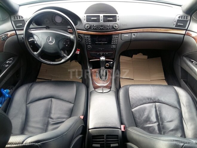 Mercedes E 220 2004, 218,247 km - 2.2 l - Şirvan