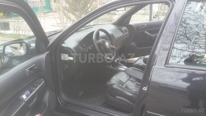 Volkswagen Golf 2003, 220,000 km - 2.0 л - Bakı