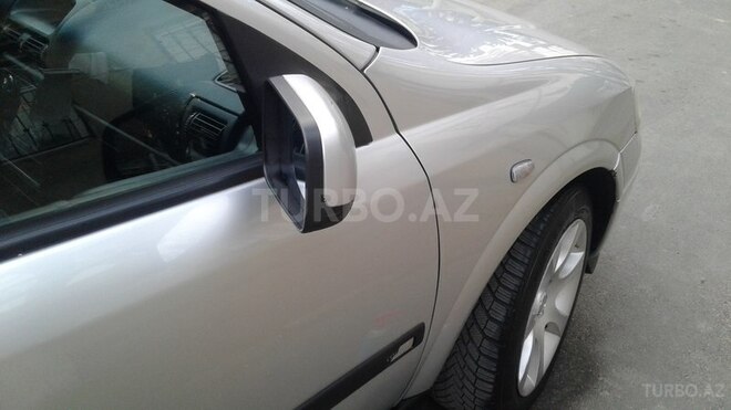 Mercedes E 220 2000, 224,128 km - 1.6 l - Bakı
