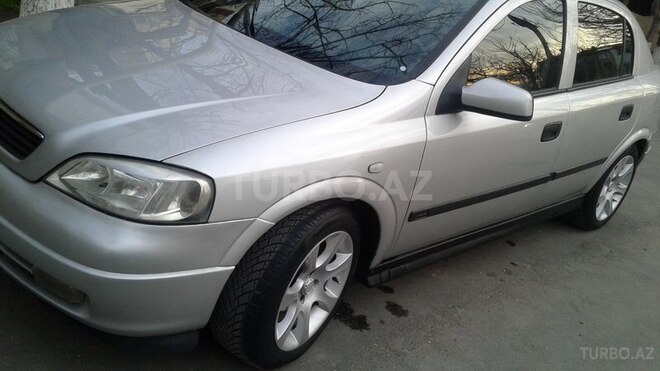 Mercedes E 220 2000, 224,128 km - 1.6 l - Bakı