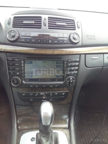 Mercedes E 270 2003, 347,000 km - 2.7 l - Sumqayıt