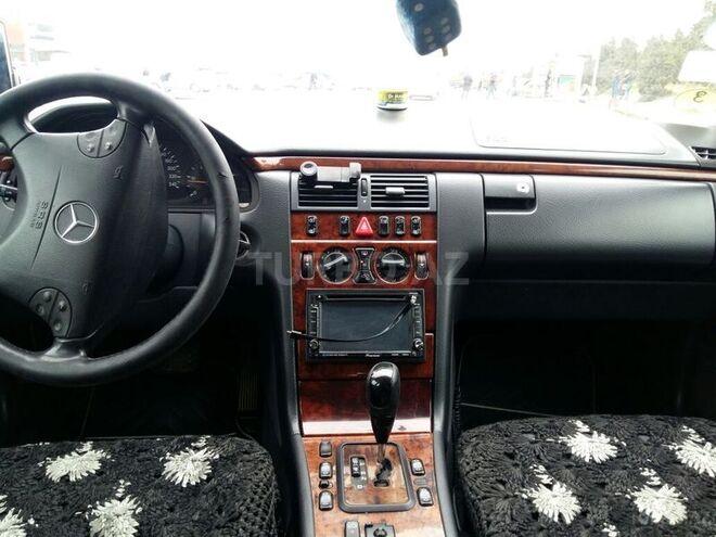 Mercedes E 220 1999, 341,000 km - 2.2 л - Bakı