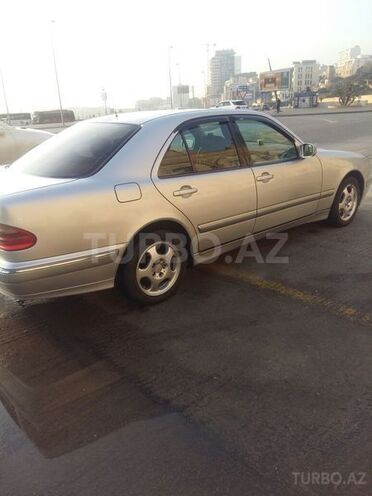 Mercedes E 220 1999, 341,000 km - 2.2 л - Bakı
