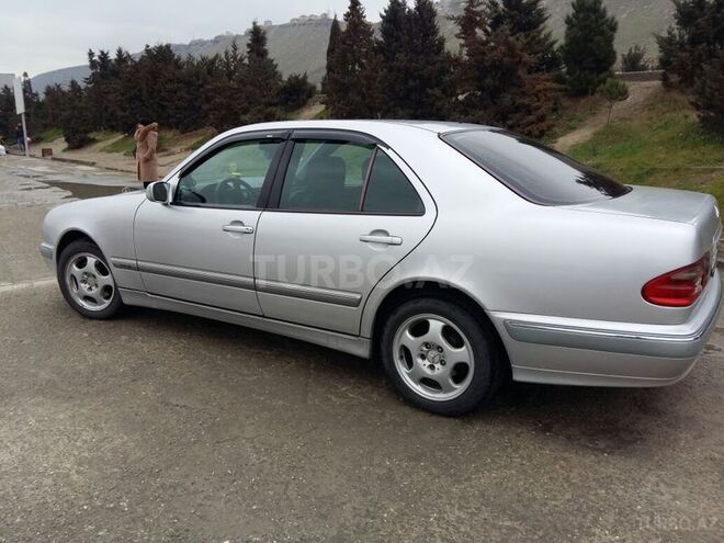 Mercedes E 220 1999, 341,000 km - 2.2 л - Bakı