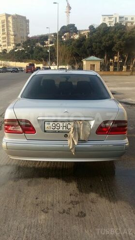 Mercedes E 220 1999, 341,000 km - 2.2 л - Bakı