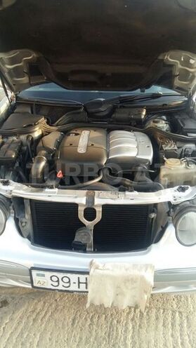 Mercedes E 220 1999, 341,000 km - 2.2 л - Bakı
