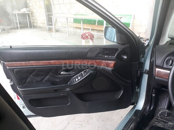 BMW 528 1996, 240,000 km - 2.8 l - Bərdə
