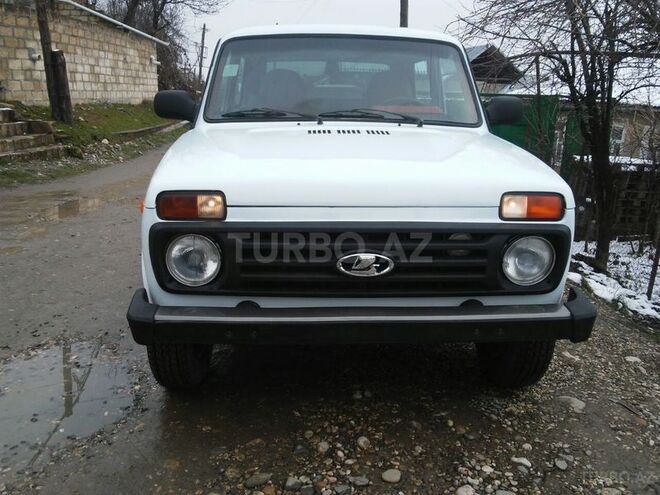 LADA (VAZ) Niva 2005, 100,000 km - 1.7 l - Qusar
