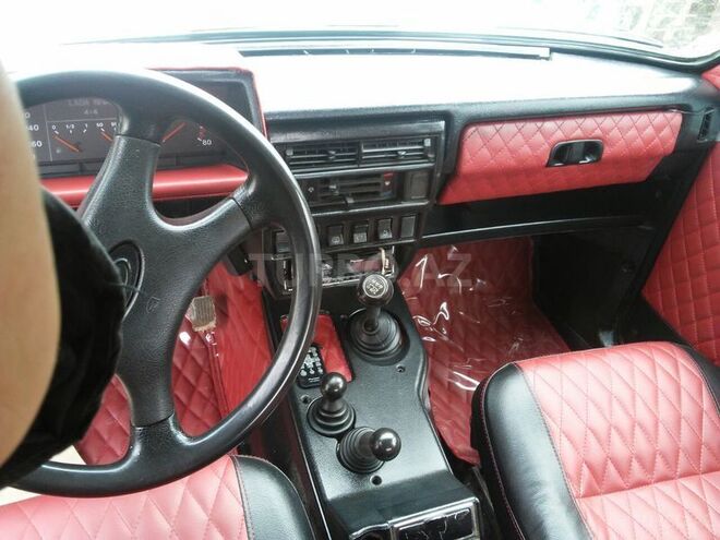 LADA (VAZ) Niva 2005, 100,000 km - 1.7 l - Qusar