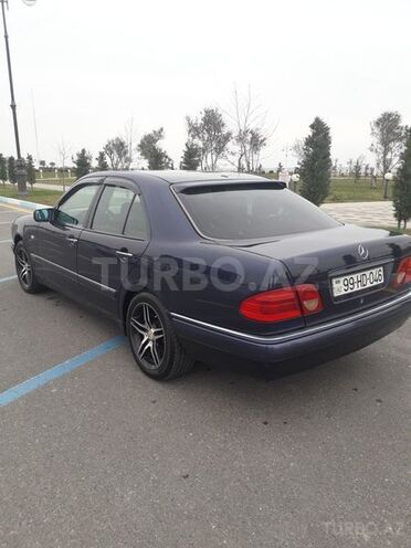 Mercedes E 280 1999, 210,000 km - 2.8 л - Xırdalan