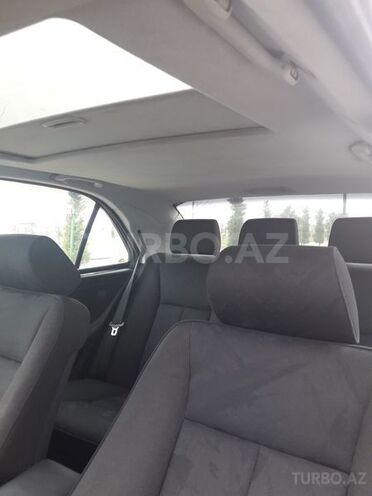 Mercedes E 280 1999, 210,000 km - 2.8 л - Xırdalan