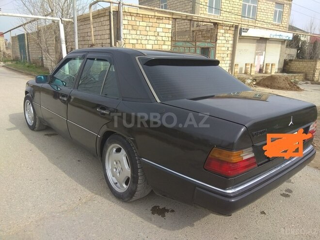 Mercedes E 230 1991, 230,000 km - 2.3 l - Bakı