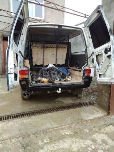 Volkswagen Transporter 1991, 220,000 km - 2.4 l - Bakı