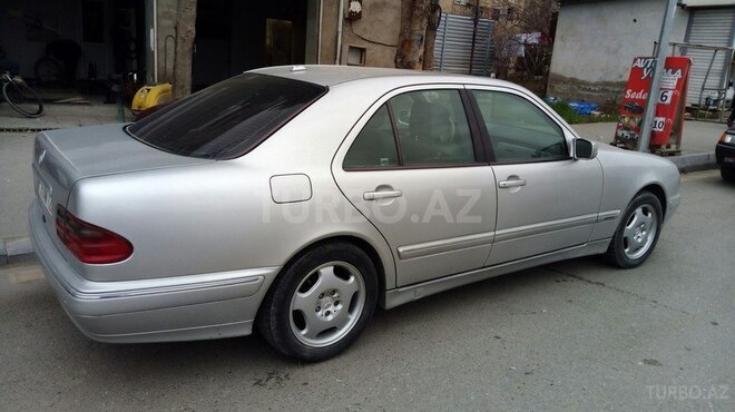 Mercedes E 280 2001, 212,500 km - 2.8 l - Bakı