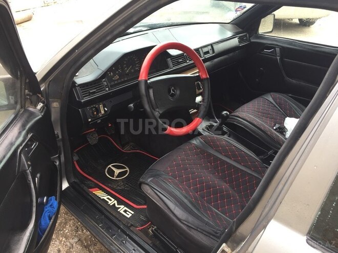 Mercedes E 230 1988, 567,876 km - 2.3 l - Bakı