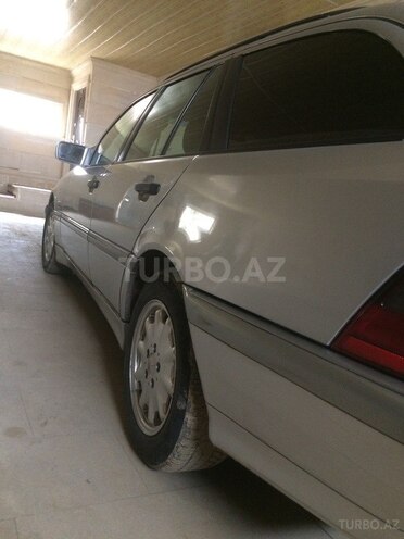Mercedes C 220 1998, 305,213 km - 2.2 l - Xırdalan
