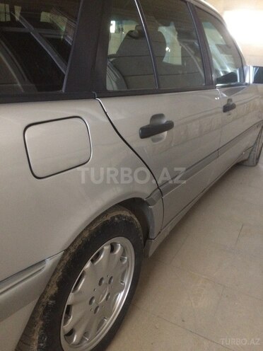Mercedes C 220 1998, 305,213 km - 2.2 l - Xırdalan