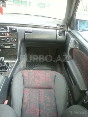 Mercedes E 230 1997, 50,000 km - 0.2 l - Bakı