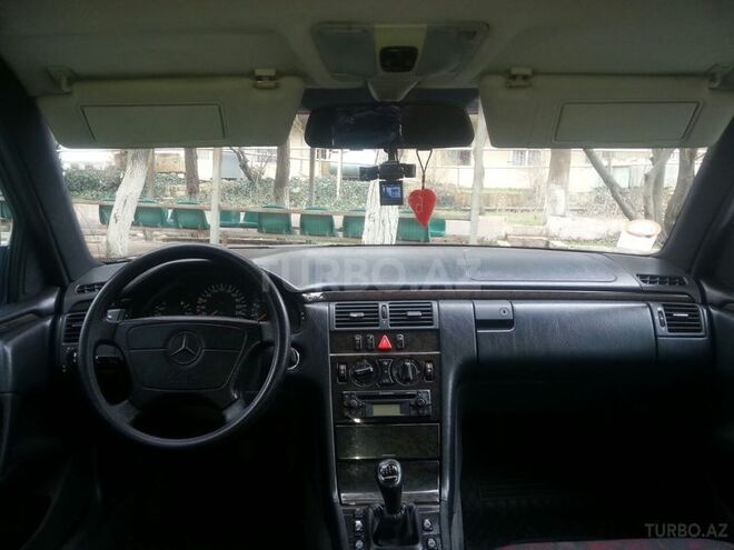 Mercedes E 230 1997, 50,000 km - 0.2 l - Bakı