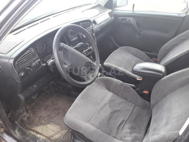 Volkswagen Vento 1993, 421,500 km - 1.8 l - Ağstafa