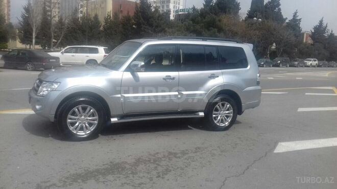 Mitsubishi Pajero 2013, 74,000 km - 3.5 л - Bakı