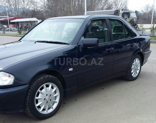 Mercedes C 220 2000, 28,000 km - 0.2 л - Qazax