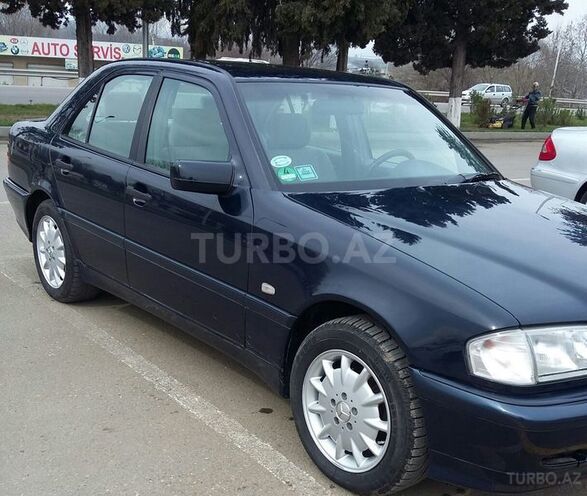 Mercedes C 220 2000, 28,000 km - 0.2 л - Qazax