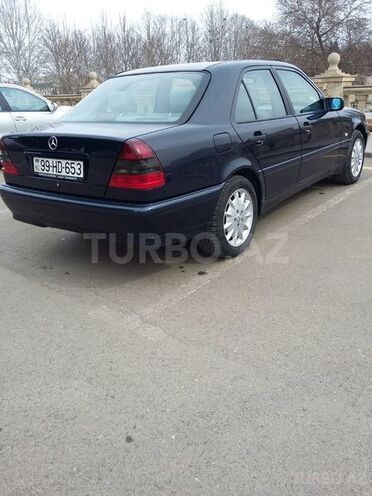 Mercedes C 220 2000, 28,000 km - 0.2 л - Qazax