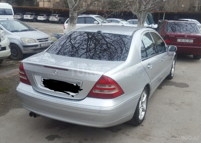 Mercedes C 240 2000, 200,000 km - 2.4 л - Bakı