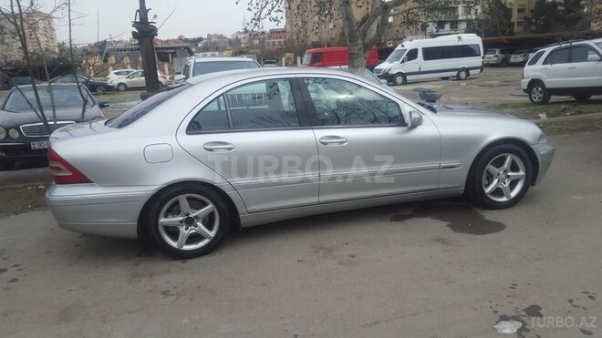 Mercedes C 240 2000, 200,000 km - 2.4 л - Bakı