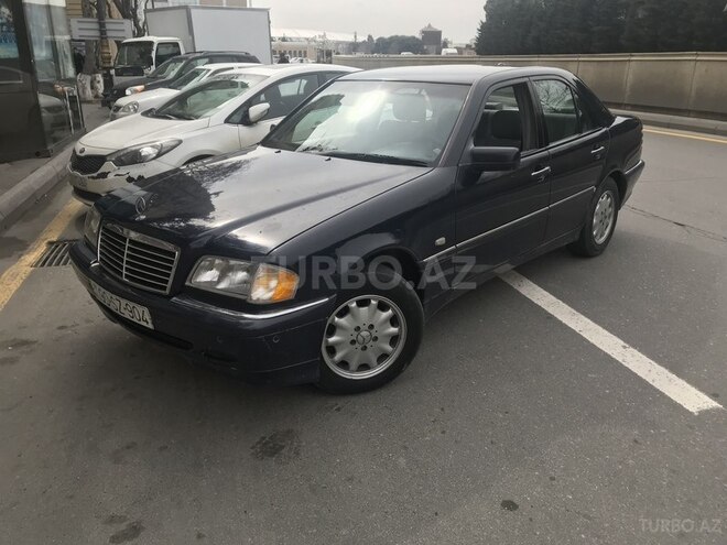 Mercedes C 180 1999, 284,000 km - 1.8 l - Bakı