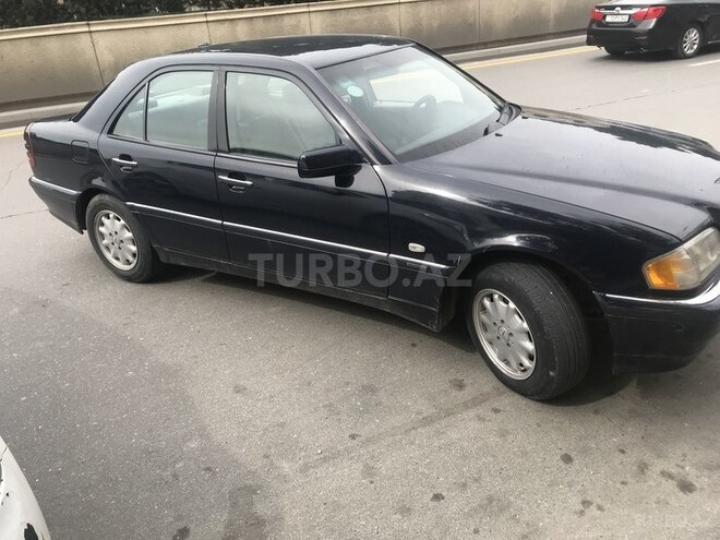 Mercedes C 180 1999, 284,000 km - 1.8 l - Bakı